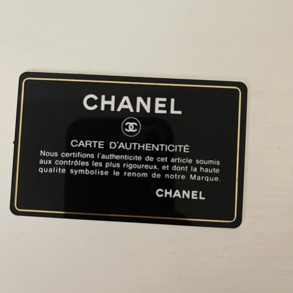 Luxury Chanel Deauville Tote Bag - Picture 6 of 10